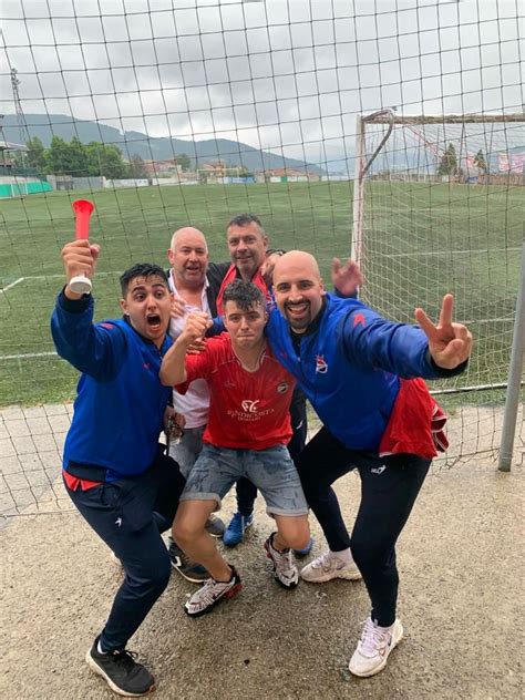 El Domaio Festeja Su Ascenso A Segunda Galicia Faro De Vigo