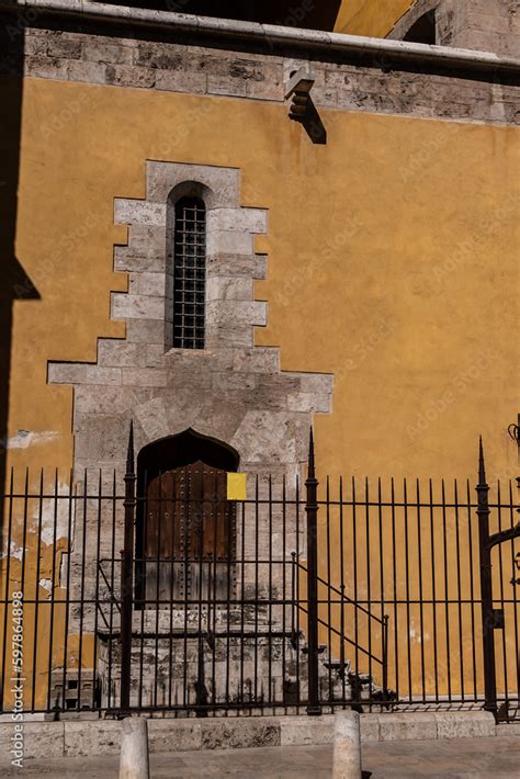 Quart Towers Torres De Quart Were A Part Of This Old Christian City