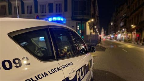 La Policía Local busca testigos de un accidente ocurrido de madrugada