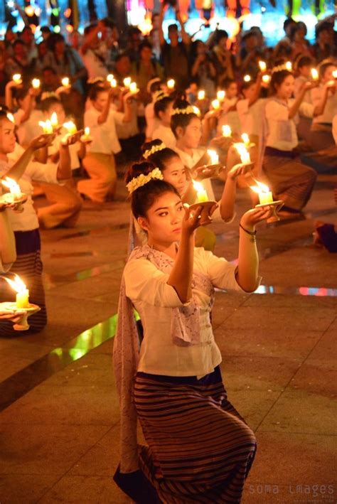 Loy Krathong Candle Dancers Chiang Mai Thailand Dancer