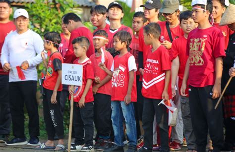 Ldii Cisauk Helat Jalan Sehat Meriahkan Hut Ke Ri Lembaga Dakwah