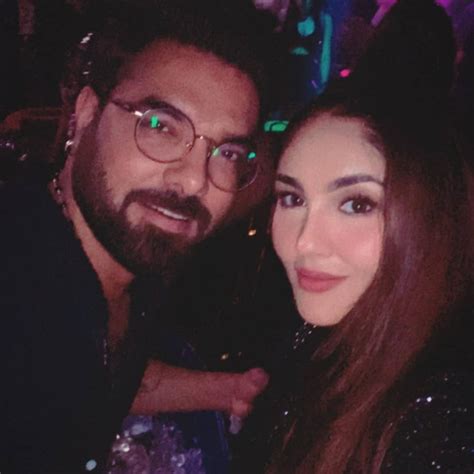 Iqra Aziz And Yasir Hussain Spotted Chilling With Friends In Dubai Lens