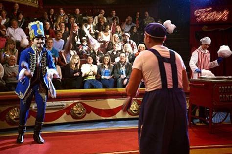 Blackpool Tower Circus Daisies And Pie