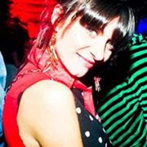 Stream Julieta Vanesa Porta Music Listen To Songs Albums Playlists