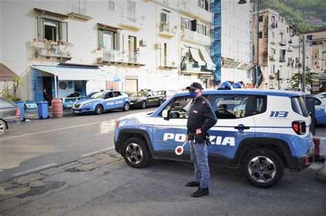 Castellammare Di Stabia Trovato A Bordo Di Uno Scooter Rubato La