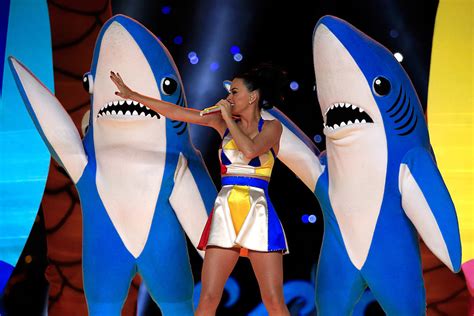 Left Shark From Katy Perry’s Super Bowl Halftime Show has Finally Been ...