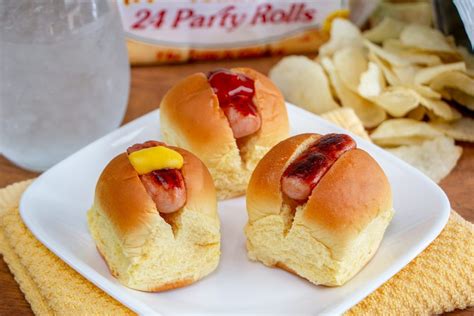 Puppy Dogs - Martin's Famous Potato Rolls and Bread