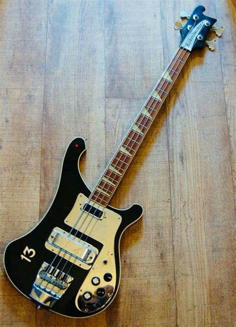 A Rickenbacker 4001 Bass | Bass guitar, Rickenbacker bass, Guitar