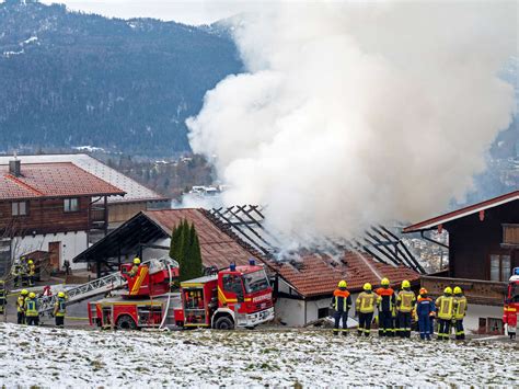 Berchtesgaden Stadel In Vollbrand Feuerwehr Im Einsatz