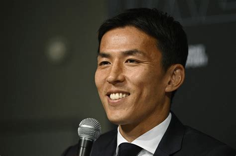 長谷部誠さんが引退記者会見 日本代表キャプテンとしてw杯3回出場 写真特集117 毎日新聞