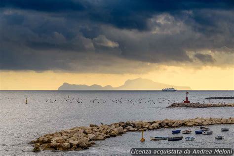 Previsioni Meteo Napoli Nuvole In Calo Sole In Arrivo Tempo Italia