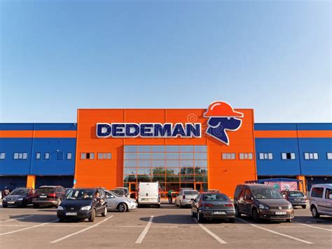 Dedeman Store in Romania editorial stock photo. Image of chain - 115938333