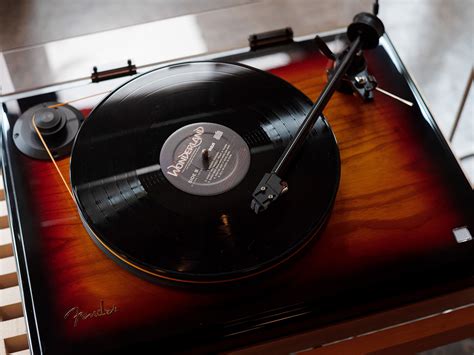 Fender X MoFi PrecisionDeck Is A Meticulously Built 3 495 Turntable