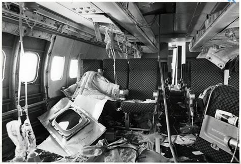 April 28 1988 The Roof Of An Aloha Airlines Jet Ripped Off In Mid Air