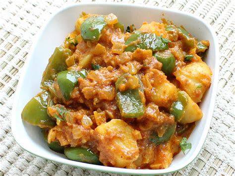 Aloo Capsicum Recipe Potato And Capsicum Curry Step By Step Recipe