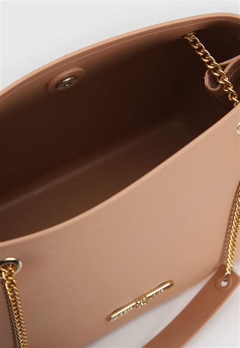 Bolsa Tiracolo Petite Jolie Alça Corrente Nude Compre Agora Dafiti Brasil