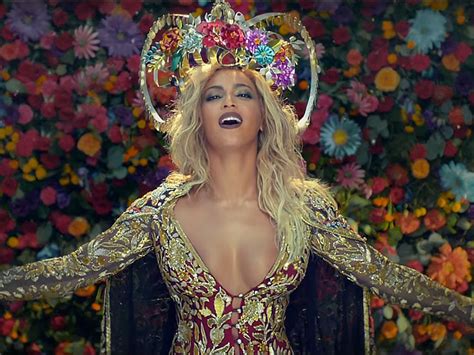 Beyonc Stuns In Coldplay S Hymn For The Weekend Video