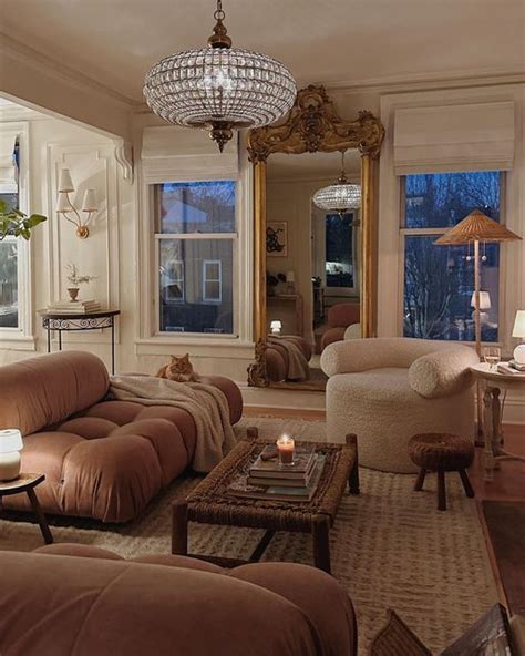 10 Holiday Living Rooms That Look Straight Out Of A Hallmark Movie