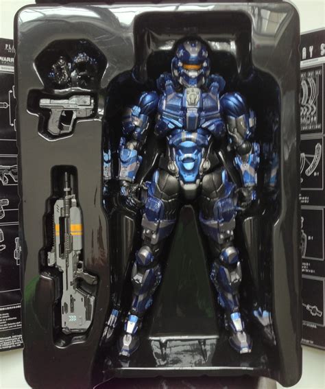 Halo 4 Spartan Warrior Red Play Arts Kai Figure Munimorogobpe