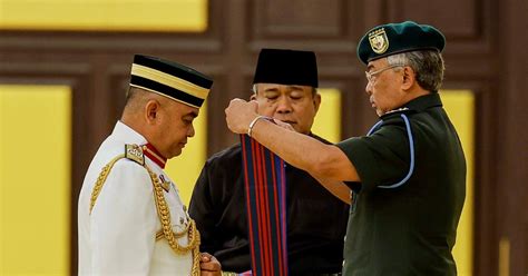 Agong Kurnia Gelaran Tan Sri Kepada Panglima Tentera Darat Harian Metro