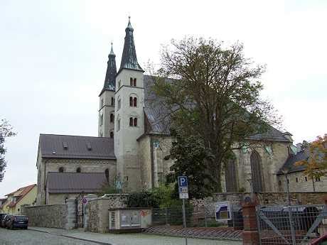 Dom Zum Heiligen Kreuz Rumabel