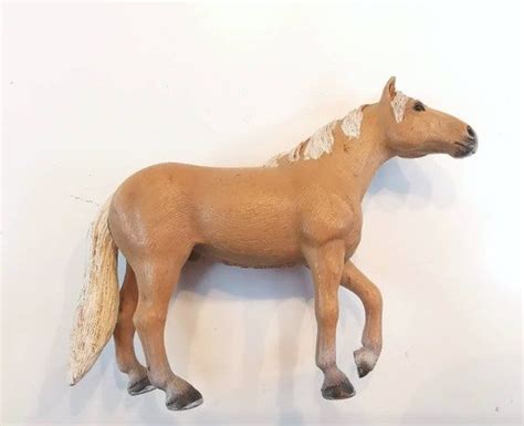 Schleich Horse 2006 Palomino Stallion Model 13618 Retired Etsy Sweden