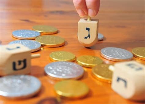 Hanukkah Game Of Dreidel A Part Of The Tradition Religion World