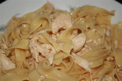 Crock Pot Chicken and Noodles