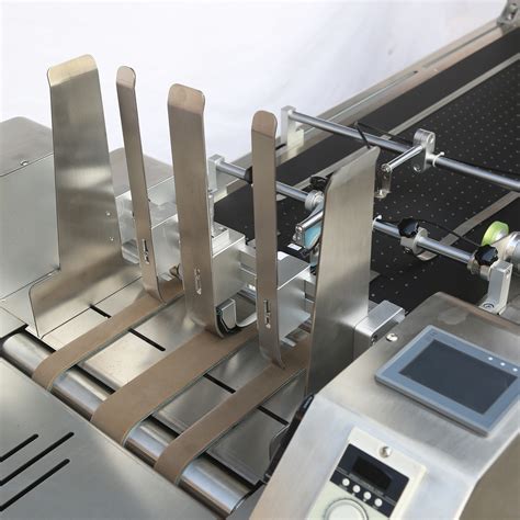 Industrial Pagingfeeding Machine For Pouches Combined With Monochrome