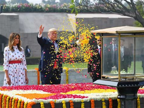 Pm Modi Along With G Leaders Pay Homage To Mahatma Gandhi At Rajghat