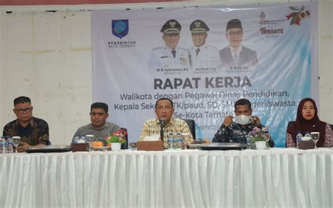 Wali Kota Pimpin Rapat Bersama Kepsek Paud Sd Dan Smp Se Kota Ternate