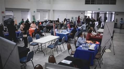 ACUDEN MIGRANTES A FERIAS DE EMPLEO EN LA CIUDAD Industrial News Baja