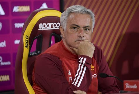 La Conferenza Stampa Di Mourinho Alla Vigilia Del Lecce FOTO GALLERY