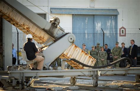 U.S. Navy Holds First TRAM At-Sea VLS Loading Test - Naval News