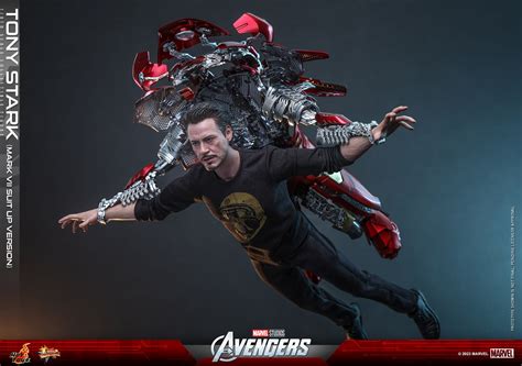 Tony Stark Suits Up As Iron Man With New The Avengers Hot Toys Figure