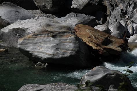 Verzasca Bergbach Bach Creek In Den Alpen Alps Im Va Flickr