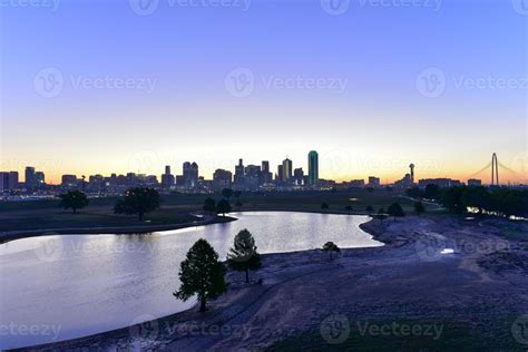 Dallas Skyline at Sunrise 16191523 Stock Photo at Vecteezy