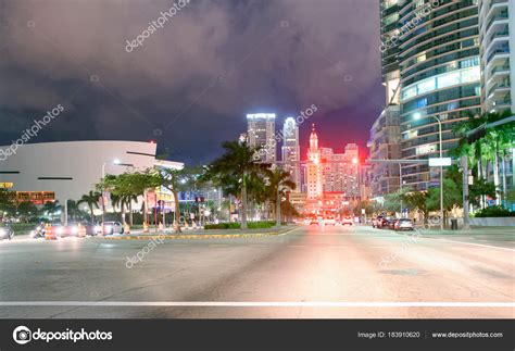 Street View Downtown Miami Night Florida — Stock Photo © Jovannig