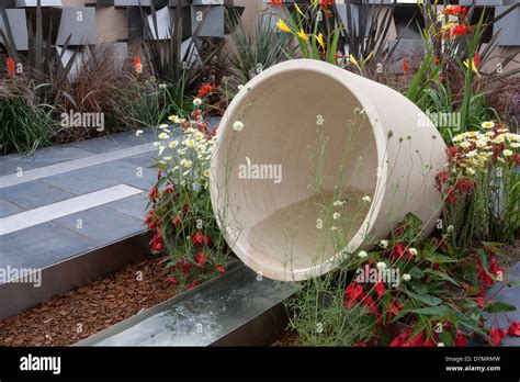 Modern Contemporary Garden With Garden Rill Water Feature Made From