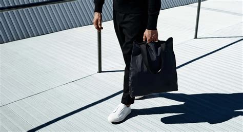 The Best Tote Bags For Men In 2025 OPUMO Magazine