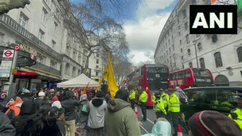 Ani On Twitter Watch London Uk Anti India Protests By Khalistanis Behind Police