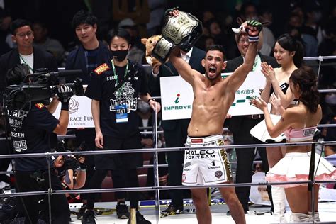 【rizin】クレベルが予告通りの三角絞めで牛久を極めてフェザー級新王者に！ スダリオが国際戦でtko勝ち、矢地が連敗脱出、武田が横綱相撲で一