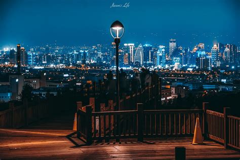 【台中南屯│景點】望高寮夜景公園。免費景點，坐擁台中市百萬級夜景，情侶約會景點，附有停車場