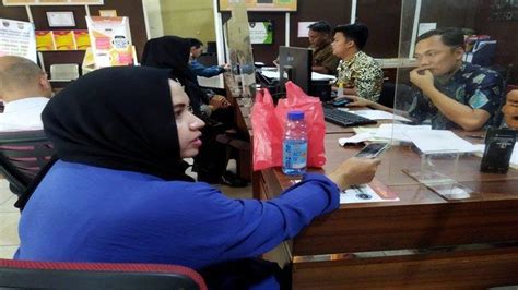 Darah Keluar Dari Hidung Minta Bantu Perbaiki Lampu Istri Di Palembang