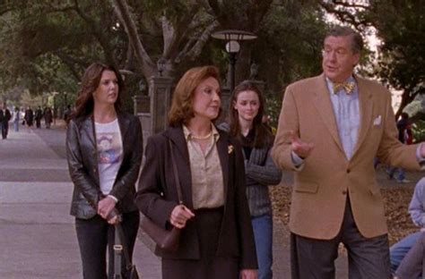 Filming Locations of Chicago and Los Angeles: Gilmore Girls: Season 3 ...