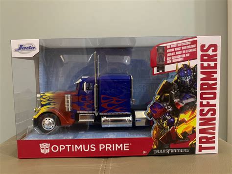 Jada Die Cast Transformers Optimus Prime Scale 1/24, Hobbies & Toys, Toys & Games on Carousell