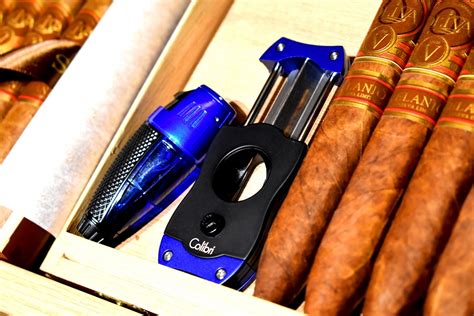 Colibri V Cut Cigar Cutter Blue