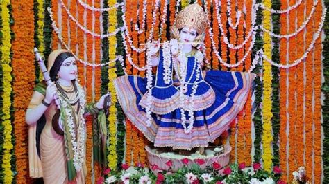 Krishna Janmashtami That Temple In Mp Where Meera Not Radha Is