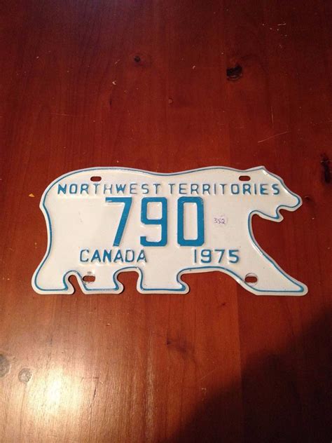 1975 Nwt Polar Bear License Plate