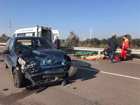 Schianto Sulla Lecce Torre Chianca Enne In Ospedale Con Codice